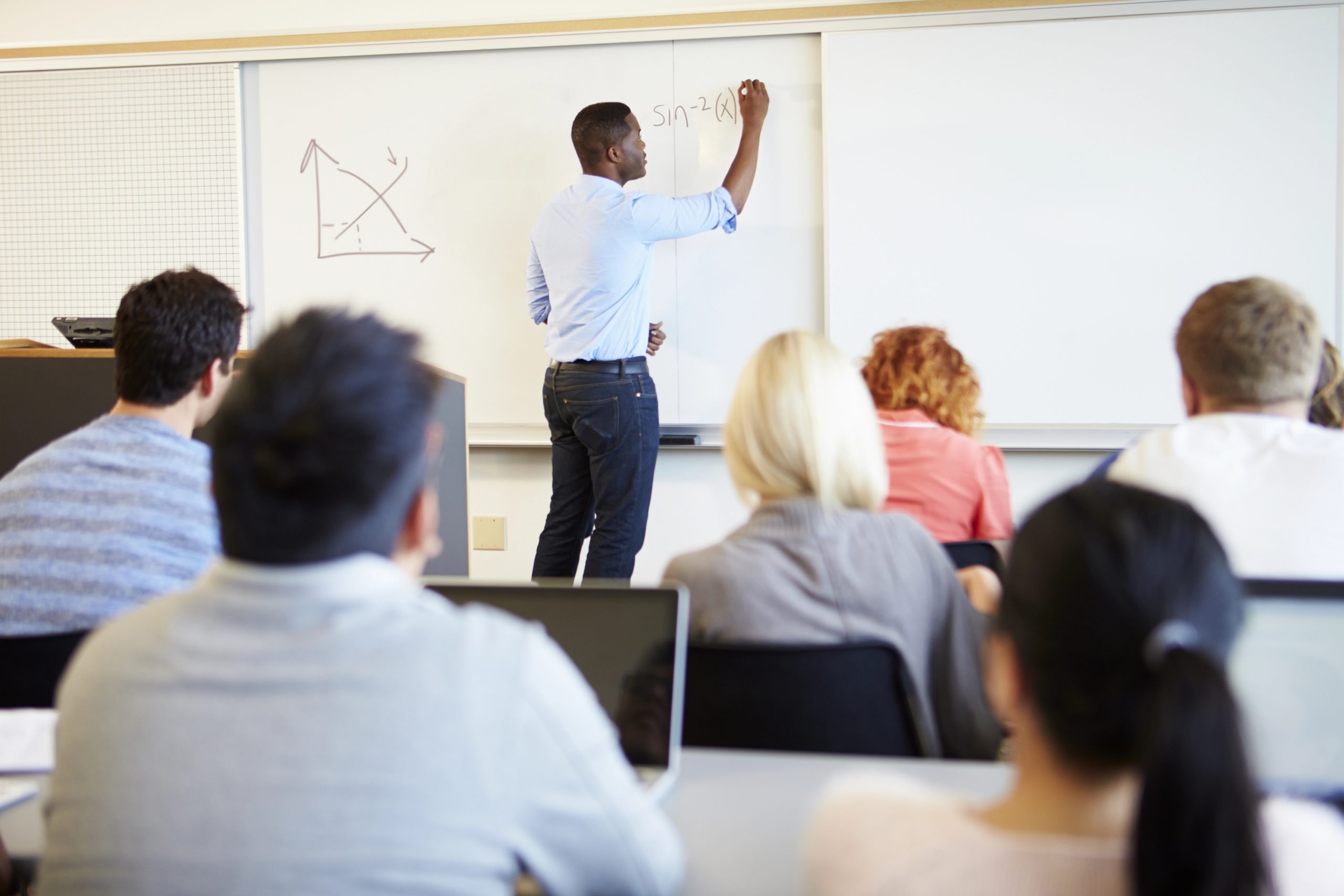 Universidade Federal oferece mais de 1.400 vagas gratuitas em cursos superiores presenciais e a distância